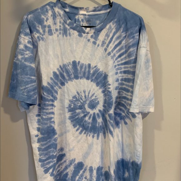 GAP Other - NWOT - GAP Men's Blue Tie Dye T-shirt - XL